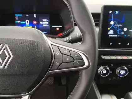 Photo 31 Renault Clio  E-Tech full hybrid 145 GSR2
