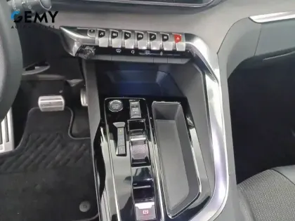 Photo 13 Peugeot 3008  Hybrid 225 e-EAT8