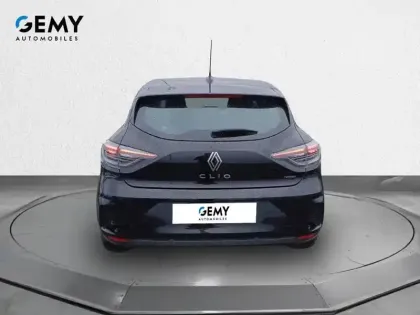 Photo 6 Renault Clio  E-Tech full hybrid 145 ch GSR2