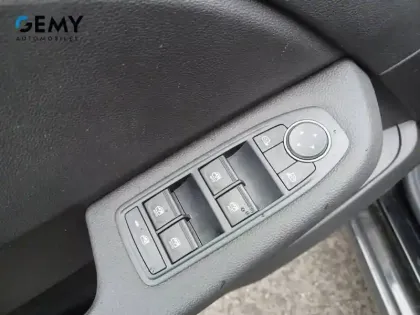 Photo 11 Renault Clio  E-Tech full hybrid 145 ch GSR2