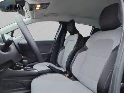 Photo 8 Renault Clio  E-Tech full hybrid 145 ch GSR2