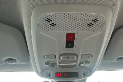 Photo 23 Peugeot 208  Electrique 50 kWh 136ch