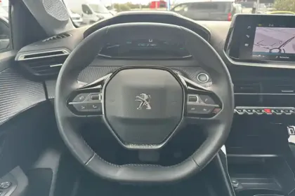 Photo 16 Peugeot 208  Electrique 50 kWh 136ch