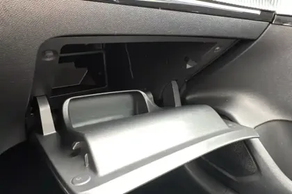 Photo 28 Peugeot 208  Electrique 50 kWh 136ch