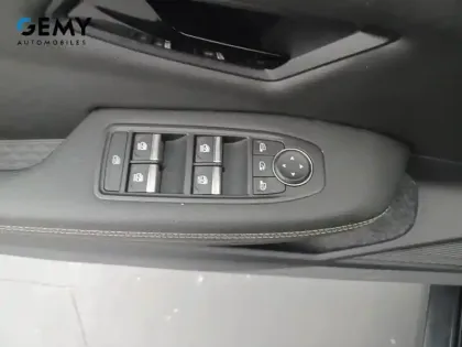 Photo 27 Renault Megane Gén. V (BCB) Ph1 Evo Iconic 5