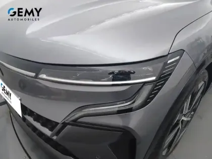 Photo 31 Renault Megane Gén. V (BCB) Ph1 Evo Iconic 5