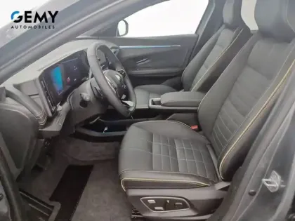 Photo 24 Renault Megane Gén. V (BCB) Ph1 Evo Iconic 5