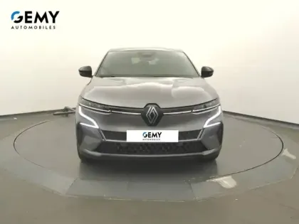 Photo 17 Renault Megane Gén. V (BCB) Ph1 Evo Iconic 5