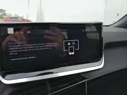 Photo 17 Peugeot 2008  Hybrid 110 e-DCS6