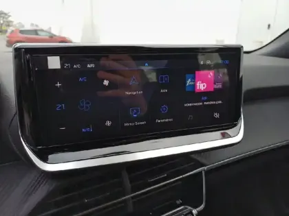 Photo 18 Peugeot 2008  Hybrid 110 e-DCS6