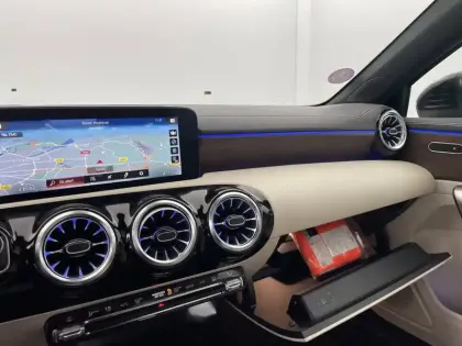 Photo 25 Mercedes Classe A  250 e 8G-DCT