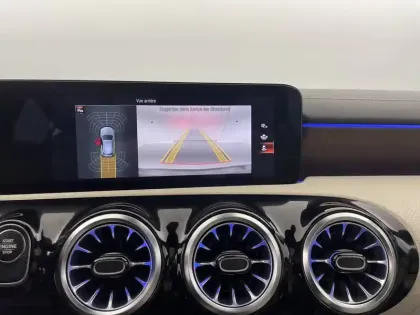 Photo 26 Mercedes Classe A  250 e 8G-DCT