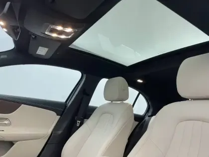 Photo 23 Mercedes Classe A  250 e 8G-DCT