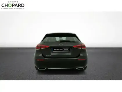 Photo 6 Mercedes Classe A  250 e 8G-DCT