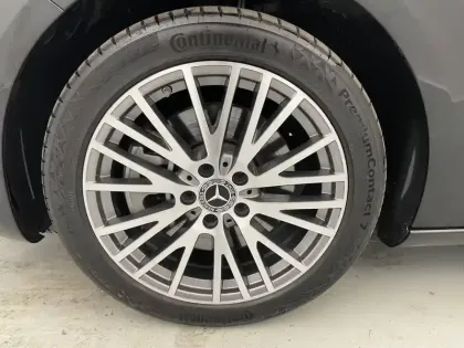 Photo 17 Mercedes Classe A  250 e 8G-DCT