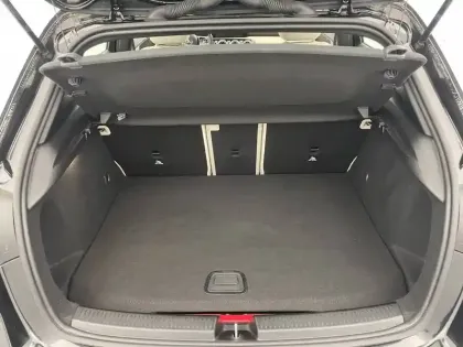 Photo 13 Mercedes Classe A  250 e 8G-DCT