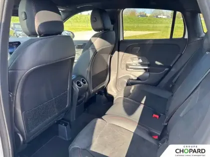 Photo 17 Mercedes GLA  200 d 8G-DCT