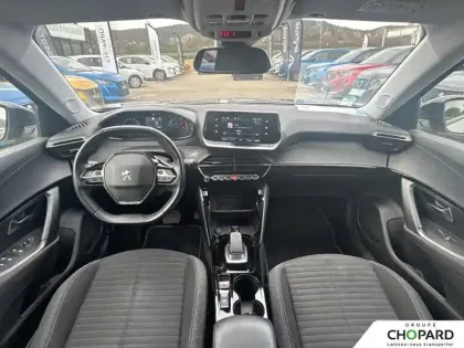 Photo 32 Peugeot 2008  Electrique 136 ch