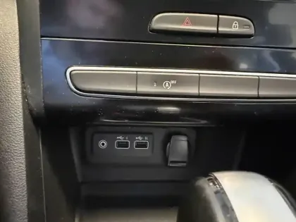 Photo 19 Renault Megane  IV Berline Blue dCi 115 EDC