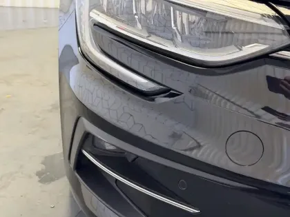 Photo 15 Renault Megane  IV Berline Blue dCi 115 EDC