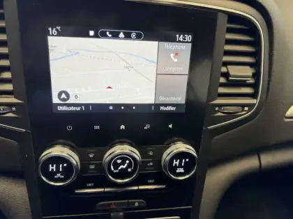 Photo 17 Renault Megane  IV Berline Blue dCi 115 EDC