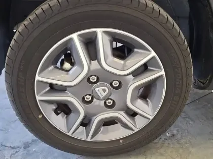 Photo 13 Dacia Spring 