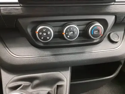 Photo 36 Renault Trafic  L2 dCi 150 Energy S&S