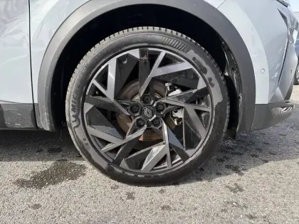 Photo 98 Renault Captur  E-Tech full hybrid 145 ch