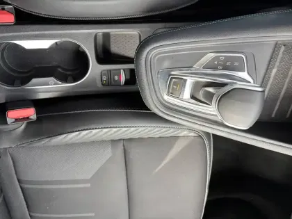 Photo 85 Renault Captur  E-Tech full hybrid 145 ch