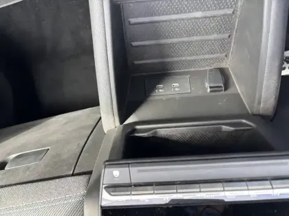 Photo 86 Renault Captur  E-Tech full hybrid 145 ch