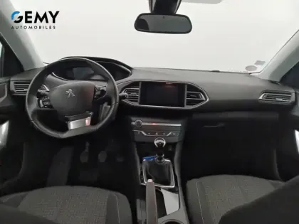 Photo 7 Peugeot 308  SW PureTech 110ch S&S BVM6