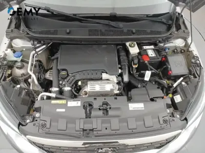 Photo 11 Peugeot 308  SW PureTech 110ch S&S BVM6