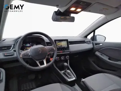 Photo 7 Renault Clio  E-Tech full hybrid 145 ch GSR2