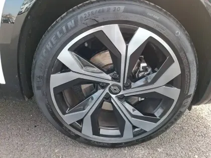 Photo 16 Renault Austral  E-Tech full hybrid 200 GSR2