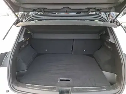 Photo 23 Renault Austral  E-Tech full hybrid 200 GSR2