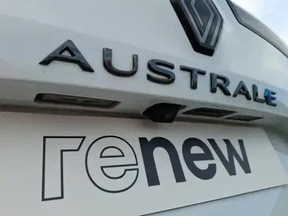 Photo 22 Renault Austral  E-Tech full hybrid 200 GSR2
