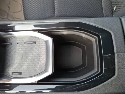 Photo 49 Renault Austral  E-Tech full hybrid 200 GSR2