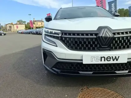 Photo 12 Renault Austral  E-Tech full hybrid 200 GSR2