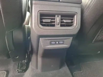 Photo 31 Renault Austral  E-Tech full hybrid 200 GSR2