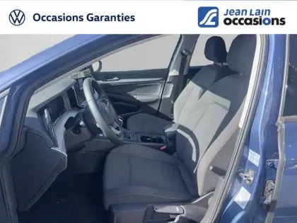 Photo 24 Volkswagen Golf Gén. VIII Ph2 VW Edition 5