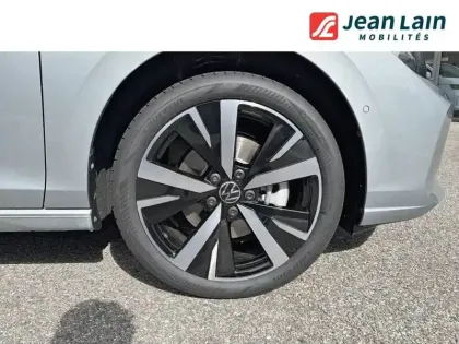 Photo 8 Volkswagen Golf  1.5 eHybrid 204 DSG6