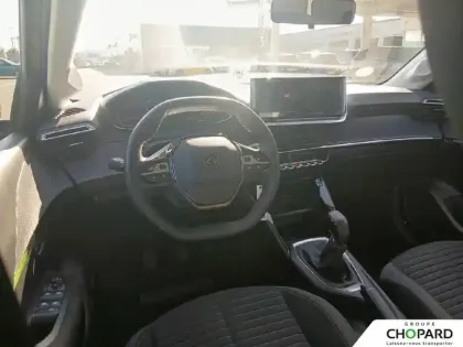 Photo 33 Peugeot 208  PureTech 75 S&S BVM5