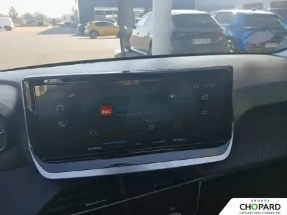 Photo 77 Peugeot 208  PureTech 75 S&S BVM5