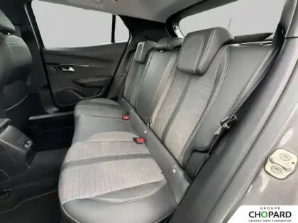 Photo 17 Peugeot 2008  PureTech 130 S&S EAT8