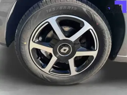 Photo 12 Renault Twingo  III 0.9 TCe 90 Energy E6C