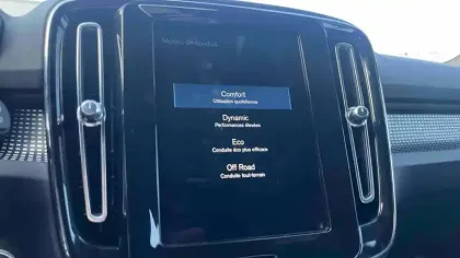 Photo 21 Volvo Xc40  T2 129 ch Geartronic 8