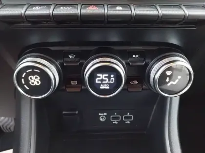 Photo 24 Renault Captur  TCe 90 - 21