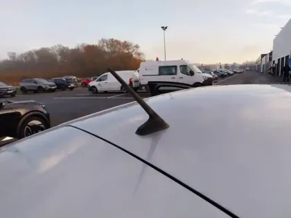 Photo 17 Renault Captur  TCe 90 - 21