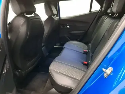 Photo 12 Peugeot 2008  PureTech 130 S&S EAT8