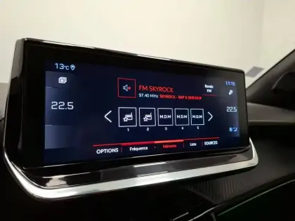 Photo 19 Peugeot 2008  PureTech 130 S&S EAT8